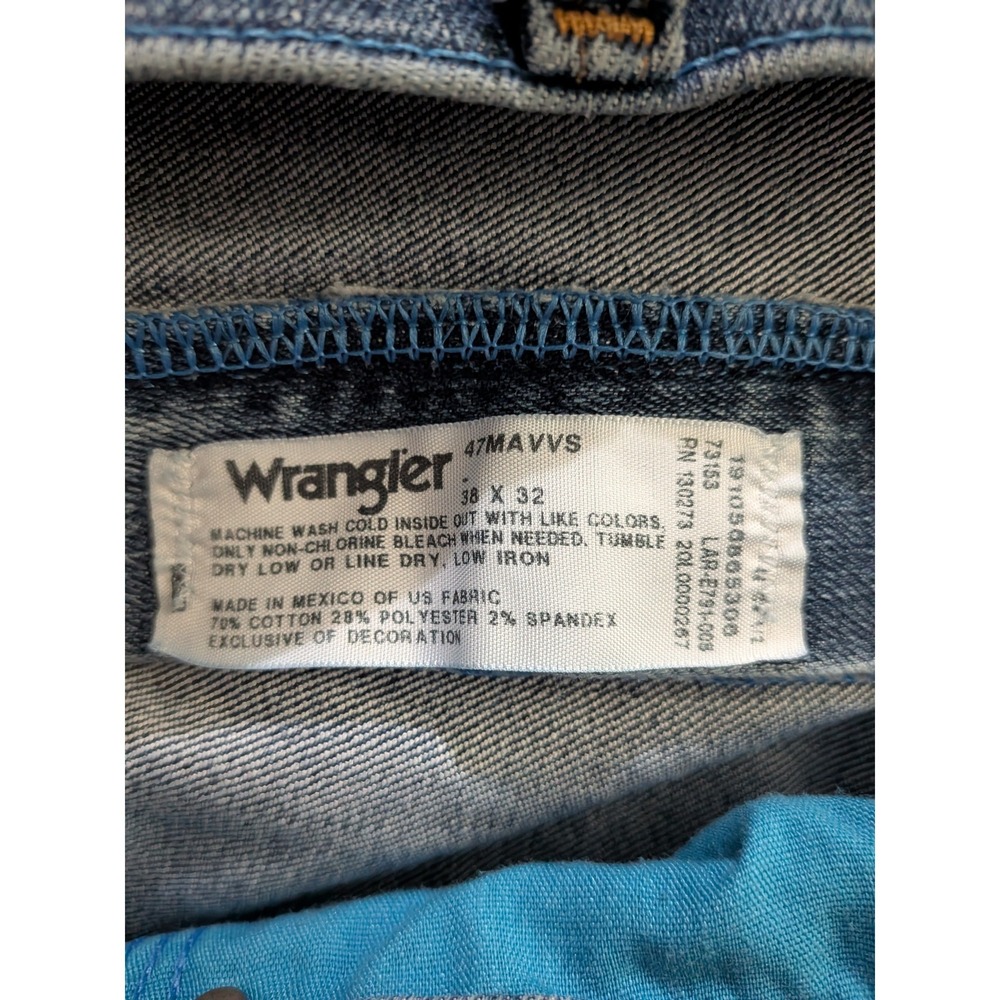 Wrangler Cowboy Cut Slim Fit Jeans Mens 38x30 Medium Wash Blue Denim 936DEN - Picture 3 of 7